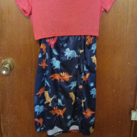 Bundle 3 for $15 - Dinosaur sundress with cropped t-shirt - New without tags - Picture 6 of 6